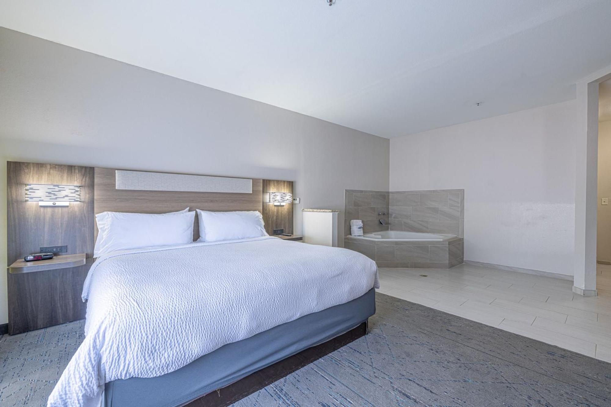 Holiday Inn Express & Suites College Station By Ihg Ngoại thất bức ảnh