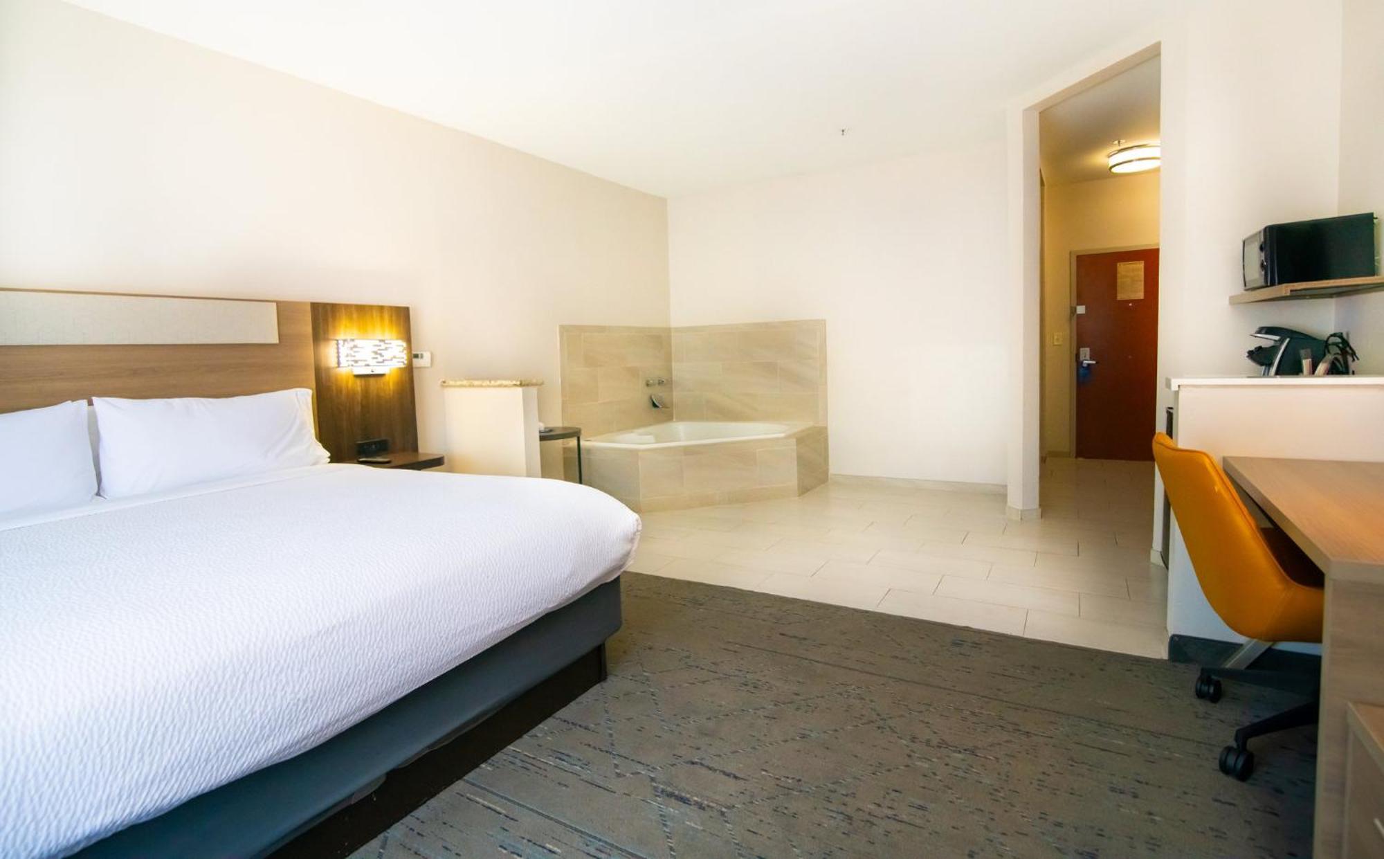 Holiday Inn Express & Suites College Station By Ihg Ngoại thất bức ảnh